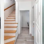 Radic-perfect Location For Summer Activities 아파트 트로기르