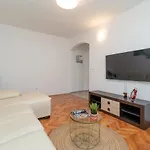 아파트 Radic-perfect Location For Summer Activities *